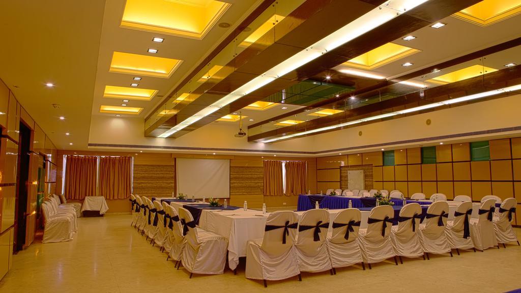 Gemini Continental, Hazratganj Hotel Lucknow Exterior foto